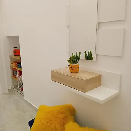 Appartamento Megaride Domus *
