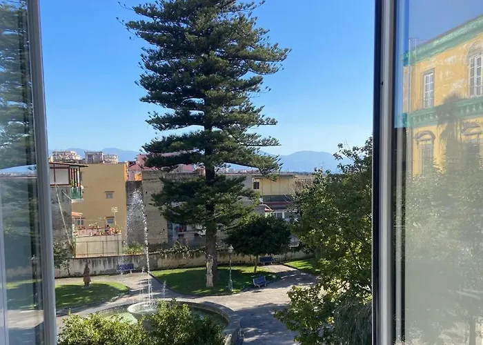 Megaride Domus شقة إيركولانو