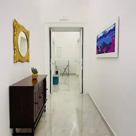 Apartment Megaride Domus